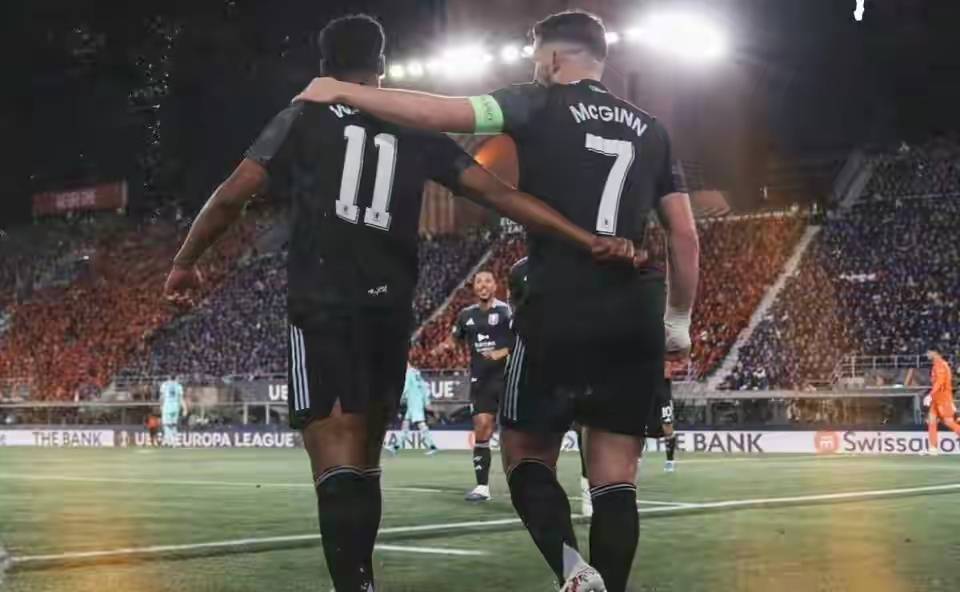 欧联杯疯狂一夜：维拉造惨案 西甲意甲团灭 半决赛无一支传统豪门